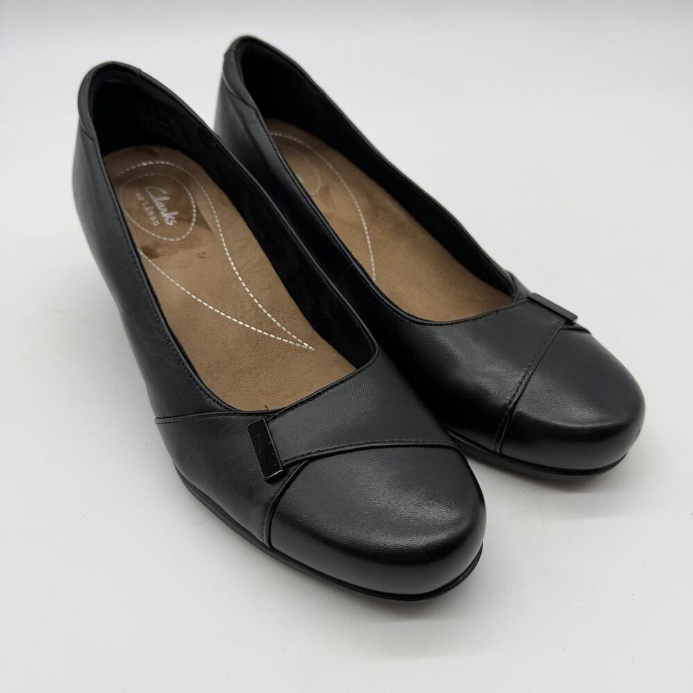 Clarks Rosalyn Belle Black Leather Shoes Pumps Women's Size 11 Slip On 2” Heel